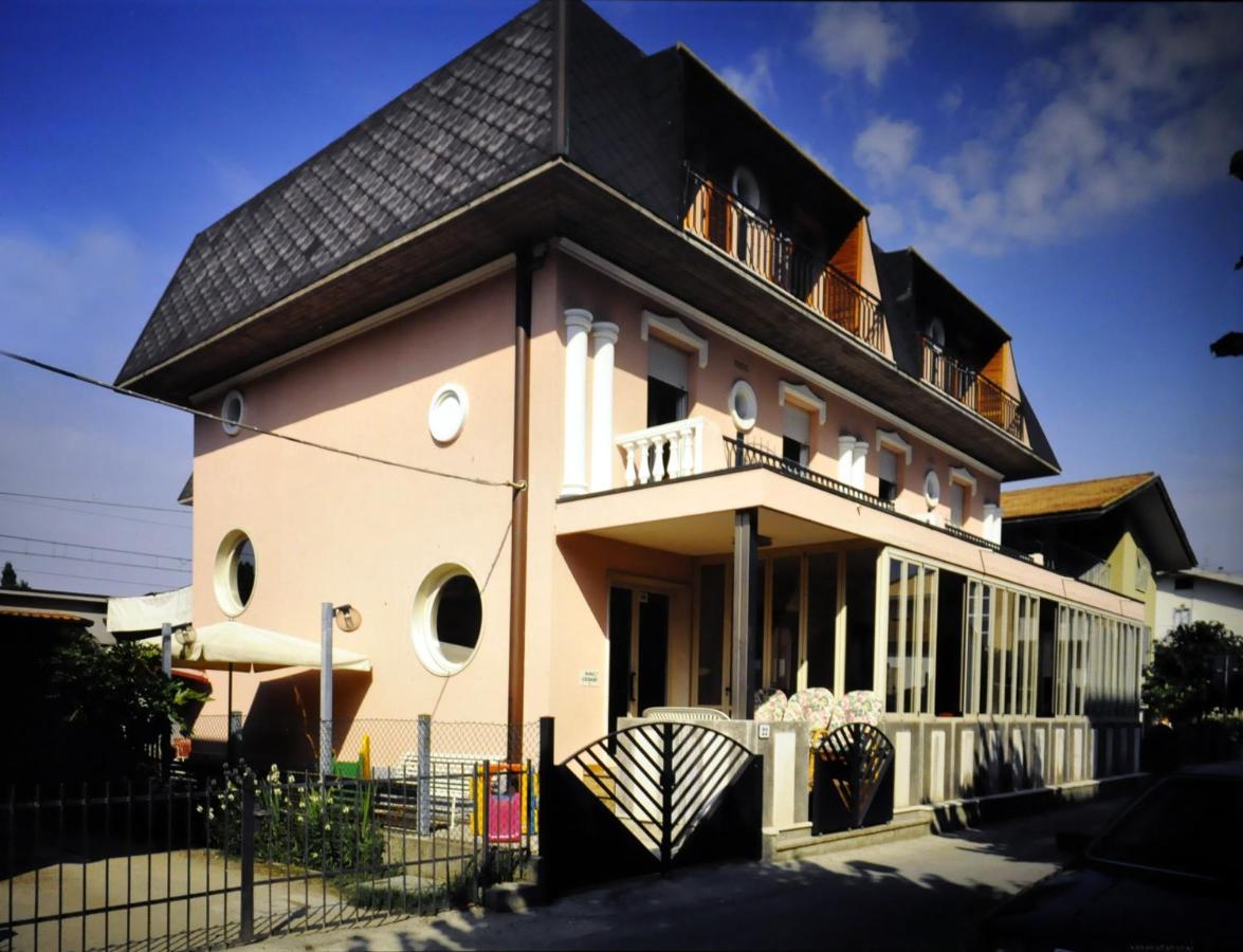 Hotel Cesari Rímini